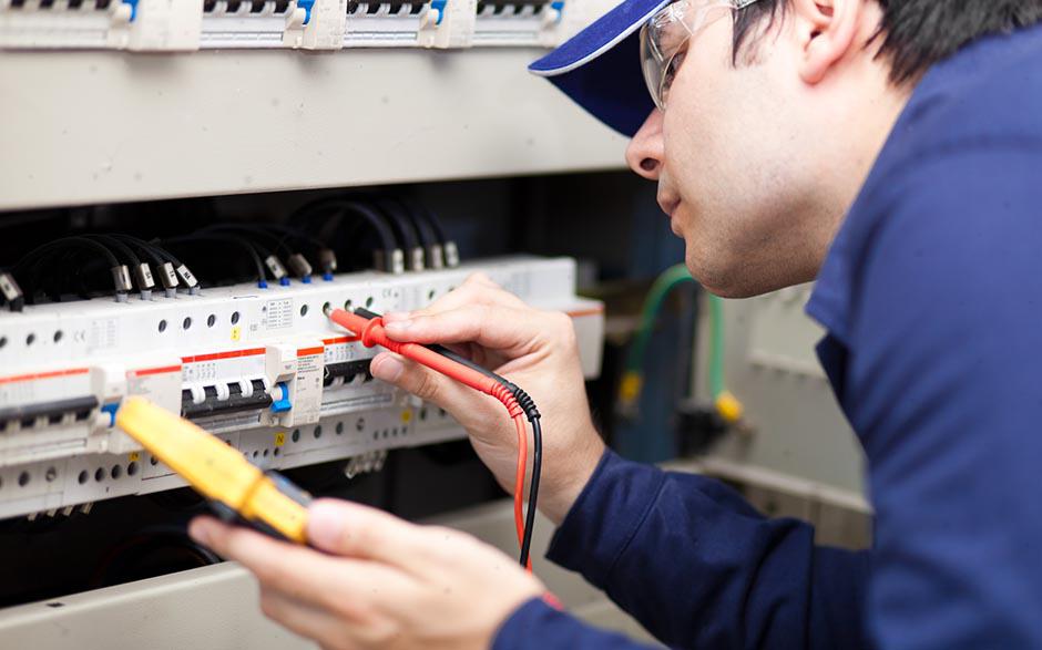 monteur électricien Saint-Maurice